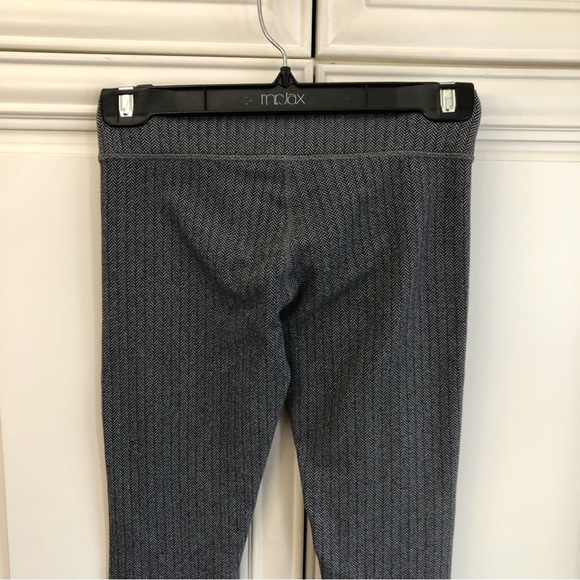 Ivivva by Lululemon girls reversible leggings 🍋 - Picture 5 of 8